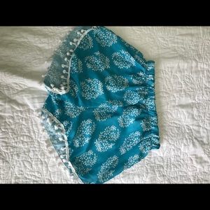 Printed flowy shorts with pom pom trim Size S